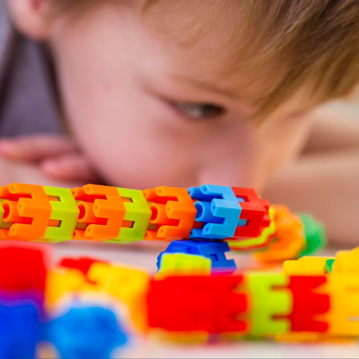 Imagem da notícia O plano de saúde pode negar terapia para autismo? Entenda as obrigações em relação a tratamento, terapia e medicamentos