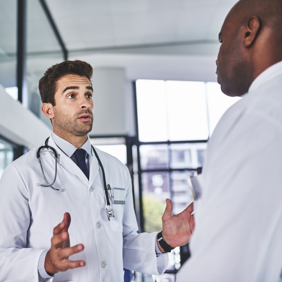Imagem da notícia Quando o médico pode (e não pode) se recusar a atender um paciente