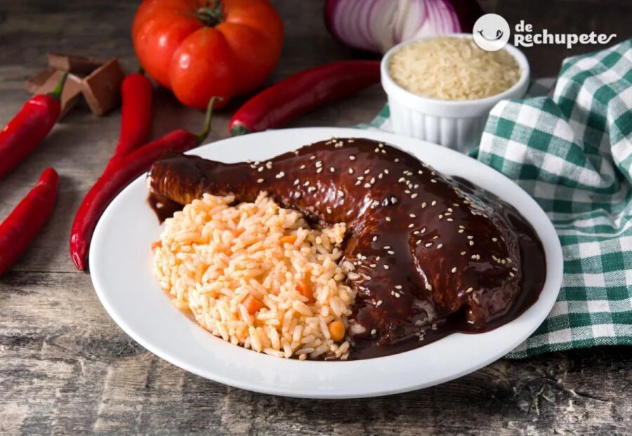 Imagem Mole-poblano-con-arroz-1200x828